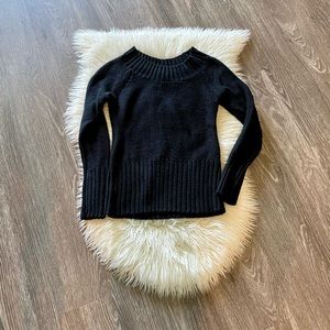 Arizona Jean Company Black Sparkly Sweater  
Size Large